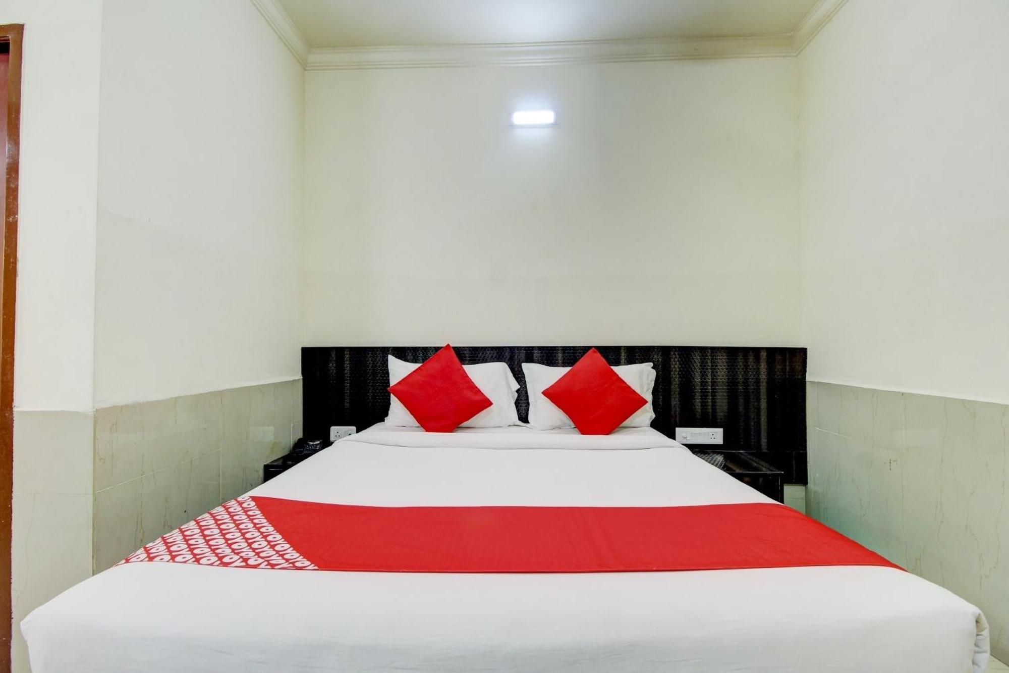 Super Hotel O Nar Comforts Near Ksr Railway Station Bangalore Esterno foto
